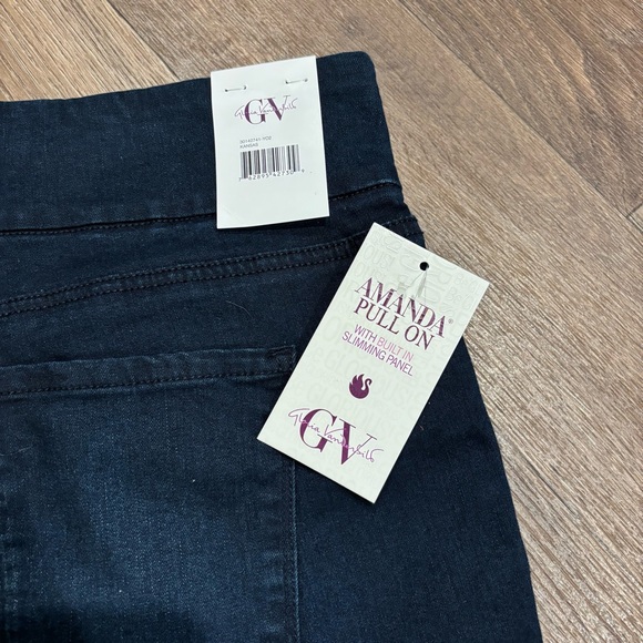 Gloria Vanderbilt Amanda Pull On Jeans Size 16 Average NWT - Picture 2 of 5